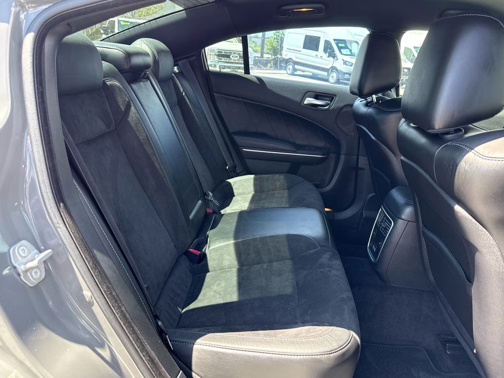 2018 Destroyer Gray Clearcoat Dodge Charger R/T Scat Pack RWD Sedan