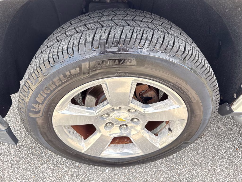 2014 White Diamond Tricoat Chevrolet Silverado 1500 LT RWD Truck