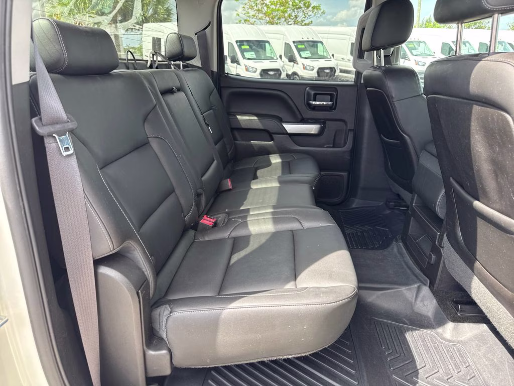 2014 White Diamond Tricoat Chevrolet Silverado 1500 LT RWD Truck