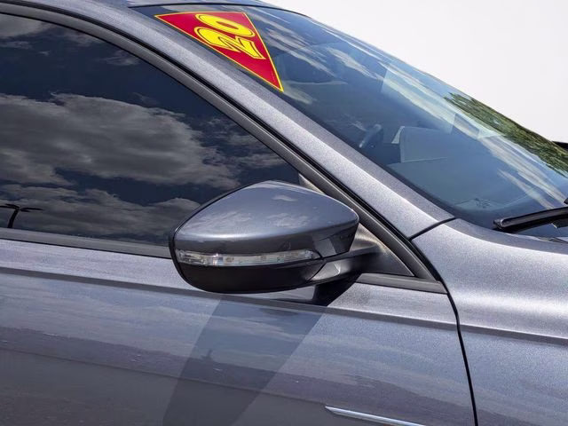 2020 Platinum Gray Metallic Volkswagen Passat 2.0T R-Line FWD Sedan