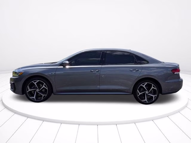 2020 Platinum Gray Metallic Volkswagen Passat 2.0T R-Line FWD Sedan