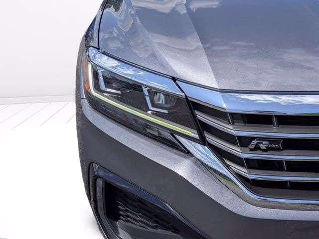 2020 Platinum Gray Metallic Volkswagen Passat 2.0T R-Line FWD Sedan