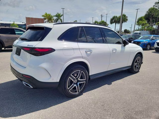 2025 White Mercedes-Benz GLC GLC 300 AWD SUV