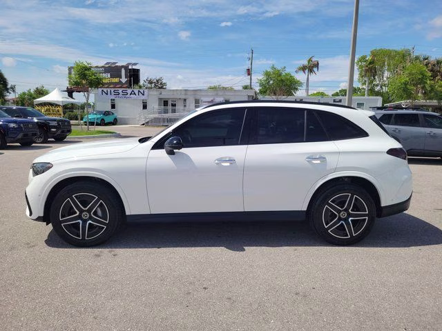 2025 White Mercedes-Benz GLC GLC 300 AWD SUV