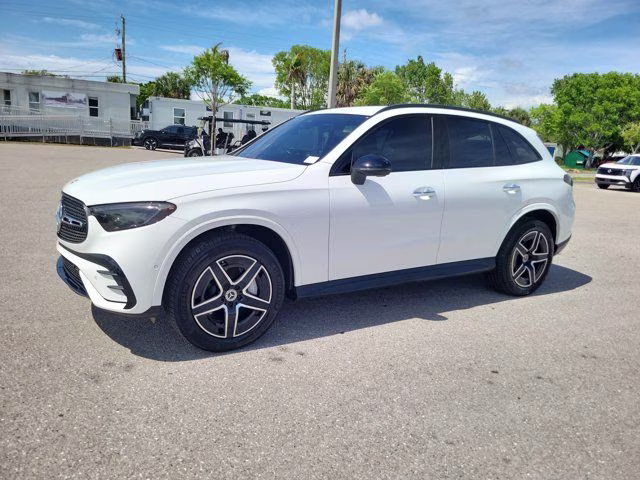 2025 White Mercedes-Benz GLC GLC 300 AWD SUV