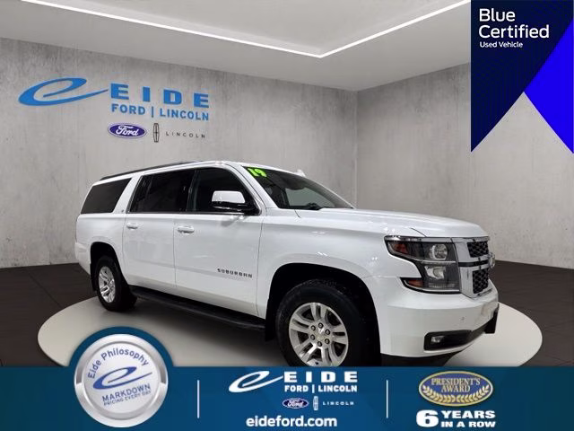 2019 Summit White Chevrolet Suburban LT 4X4 SUV