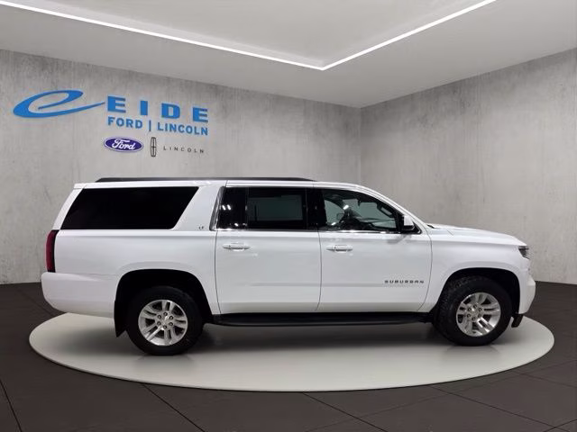 2019 Summit White Chevrolet Suburban LT 4X4 SUV