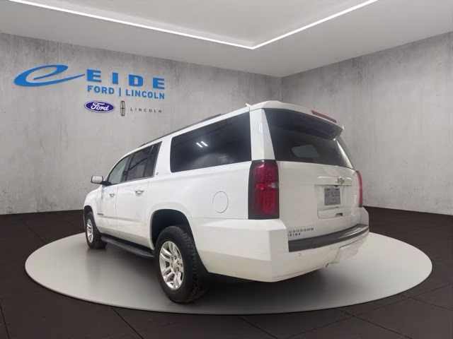 2019 Summit White Chevrolet Suburban LT 4X4 SUV