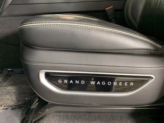 2023 Diamond Black Crystal Pearlcoat Jeep Grand Wagoneer Series II 4X4 SUV