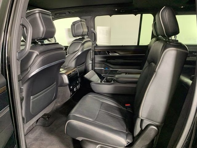 2023 Diamond Black Crystal Pearlcoat Jeep Grand Wagoneer Series II 4X4 SUV