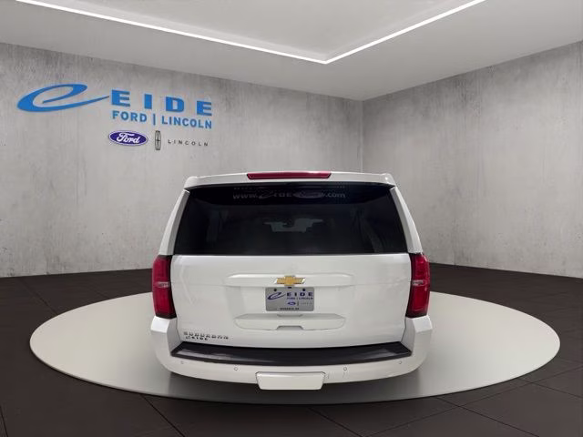 2019 Summit White Chevrolet Suburban LT 4X4 SUV
