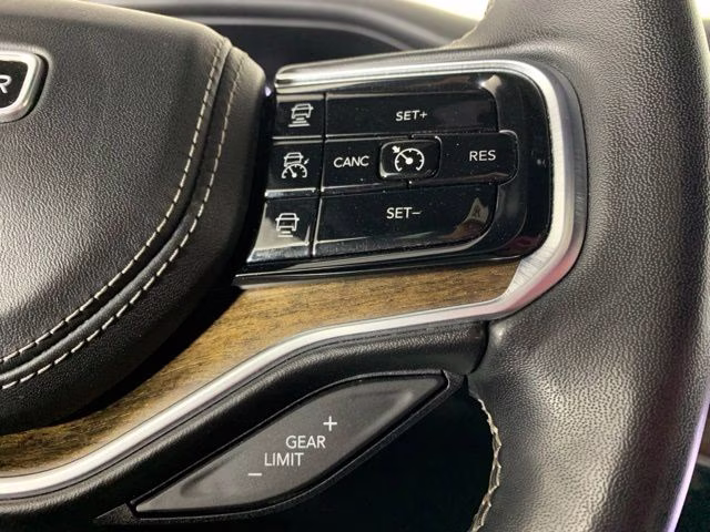 2023 Diamond Black Crystal Pearlcoat Jeep Grand Wagoneer Series II 4X4 SUV