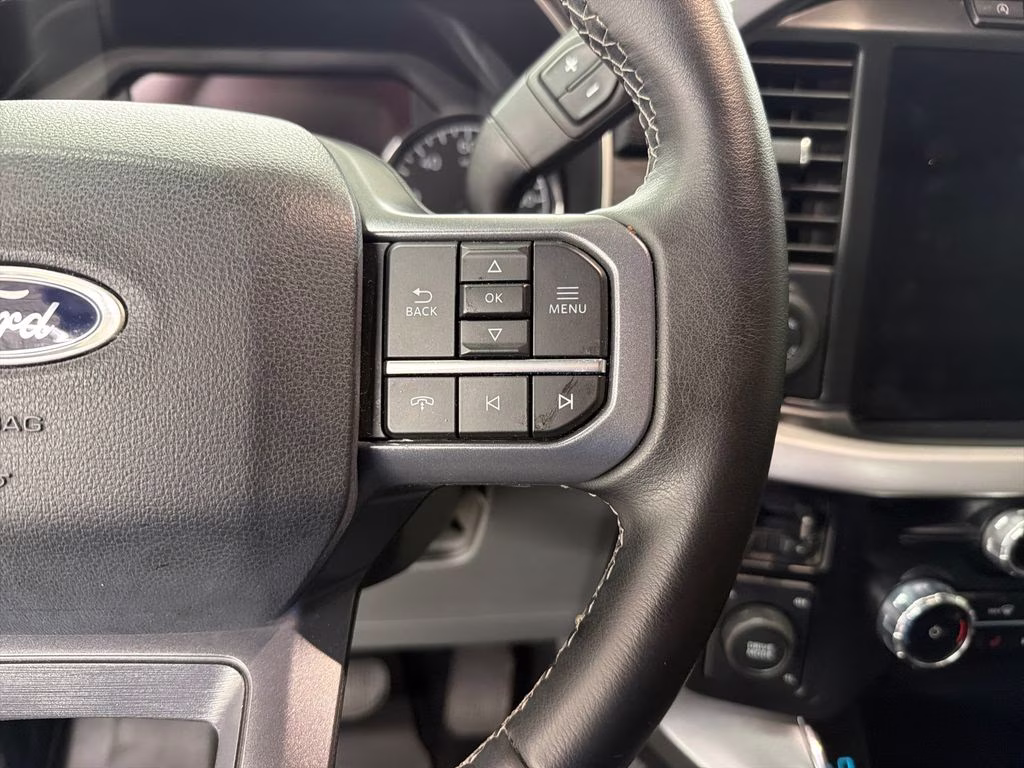 2023 Oxford White Ford F-150 XLT 4X4 Truck