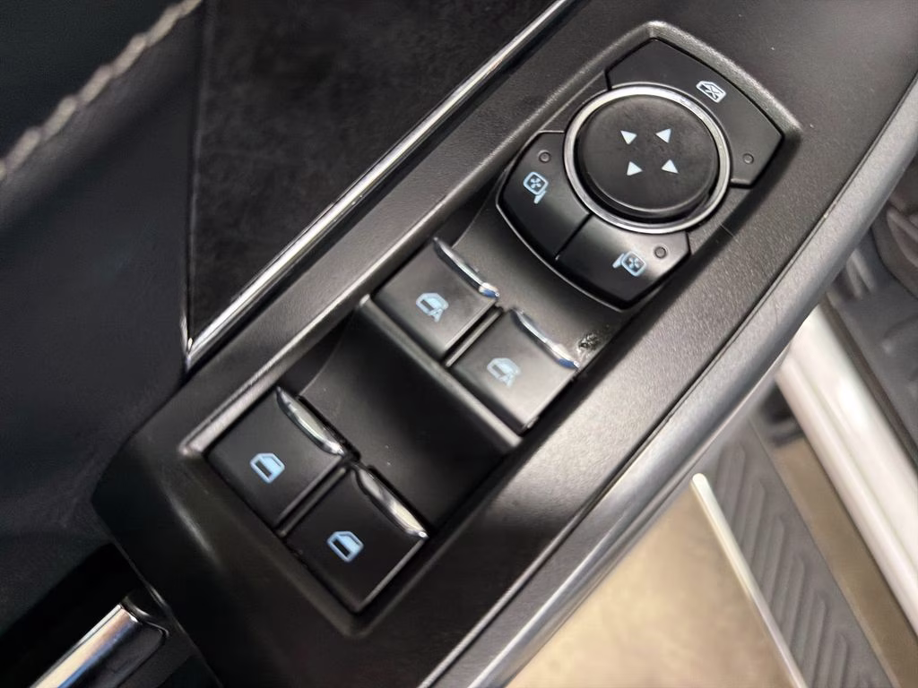 2023 Oxford White Ford F-150 XLT 4X4 Truck