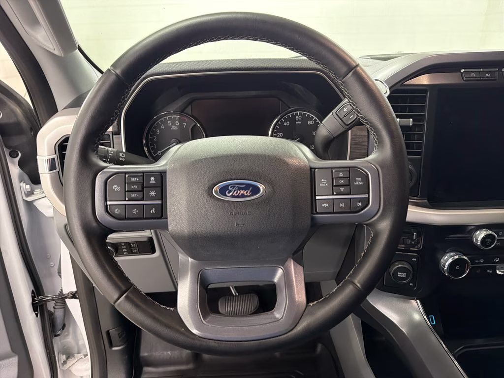 2023 Oxford White Ford F-150 XLT 4X4 Truck