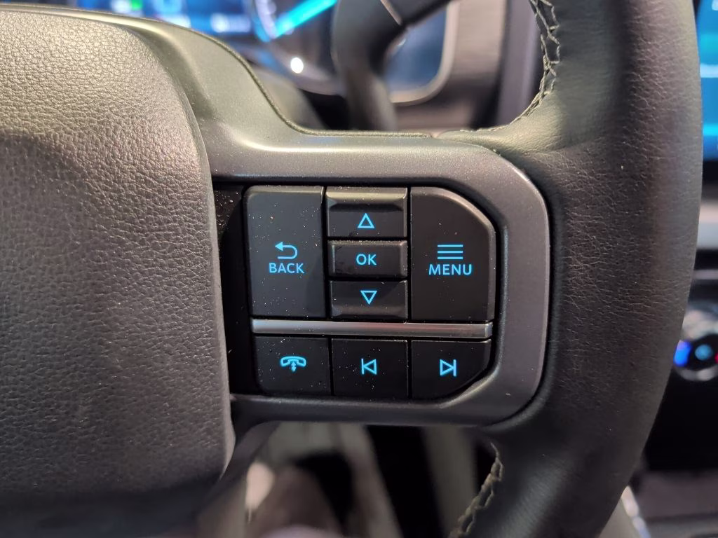 2023 Oxford White Ford F-150 XLT 4X4 Truck