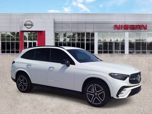 2025 White Mercedes-Benz GLC GLC 300 AWD SUV