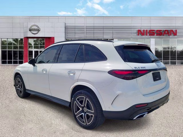 2025 White Mercedes-Benz GLC GLC 300 AWD SUV