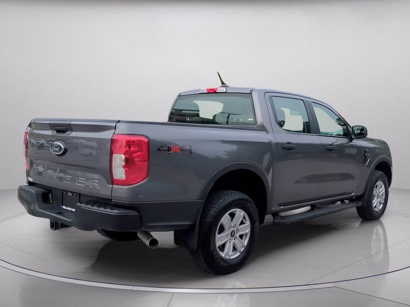 2025 Carbonized Gray Metallic Ford Ranger XL Crew Cab Pickup 4X4 Truck