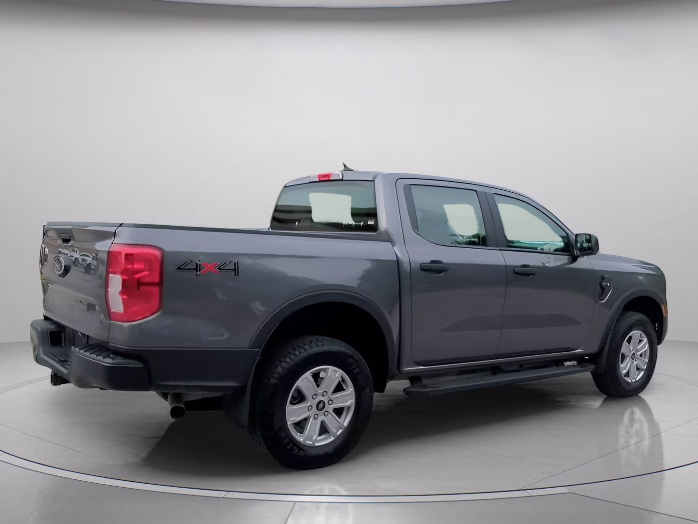 2025 Carbonized Gray Metallic Ford Ranger XL Crew Cab Pickup 4X4 Truck