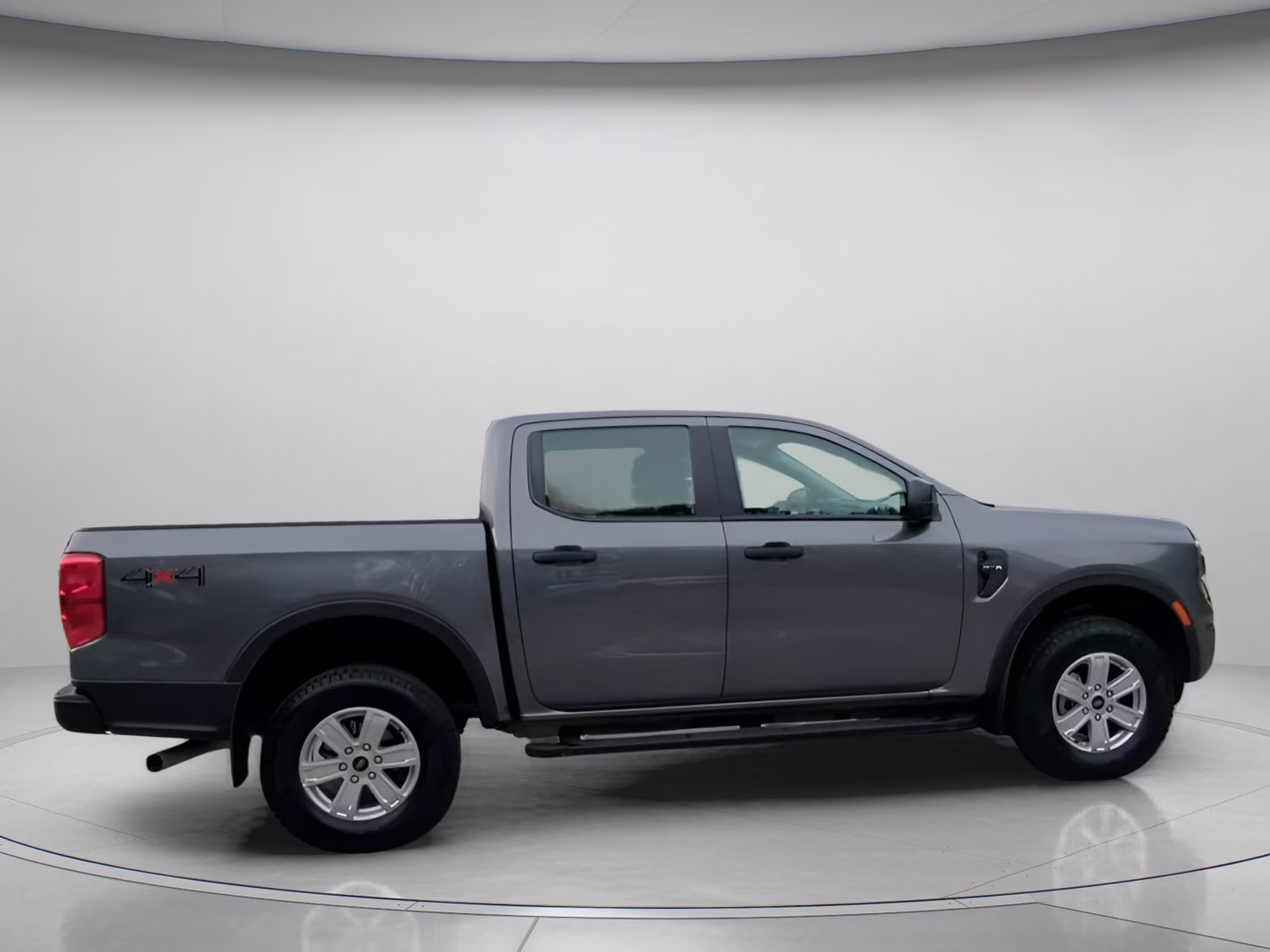 2025 Carbonized Gray Metallic Ford Ranger XL Crew Cab Pickup 4X4 Truck
