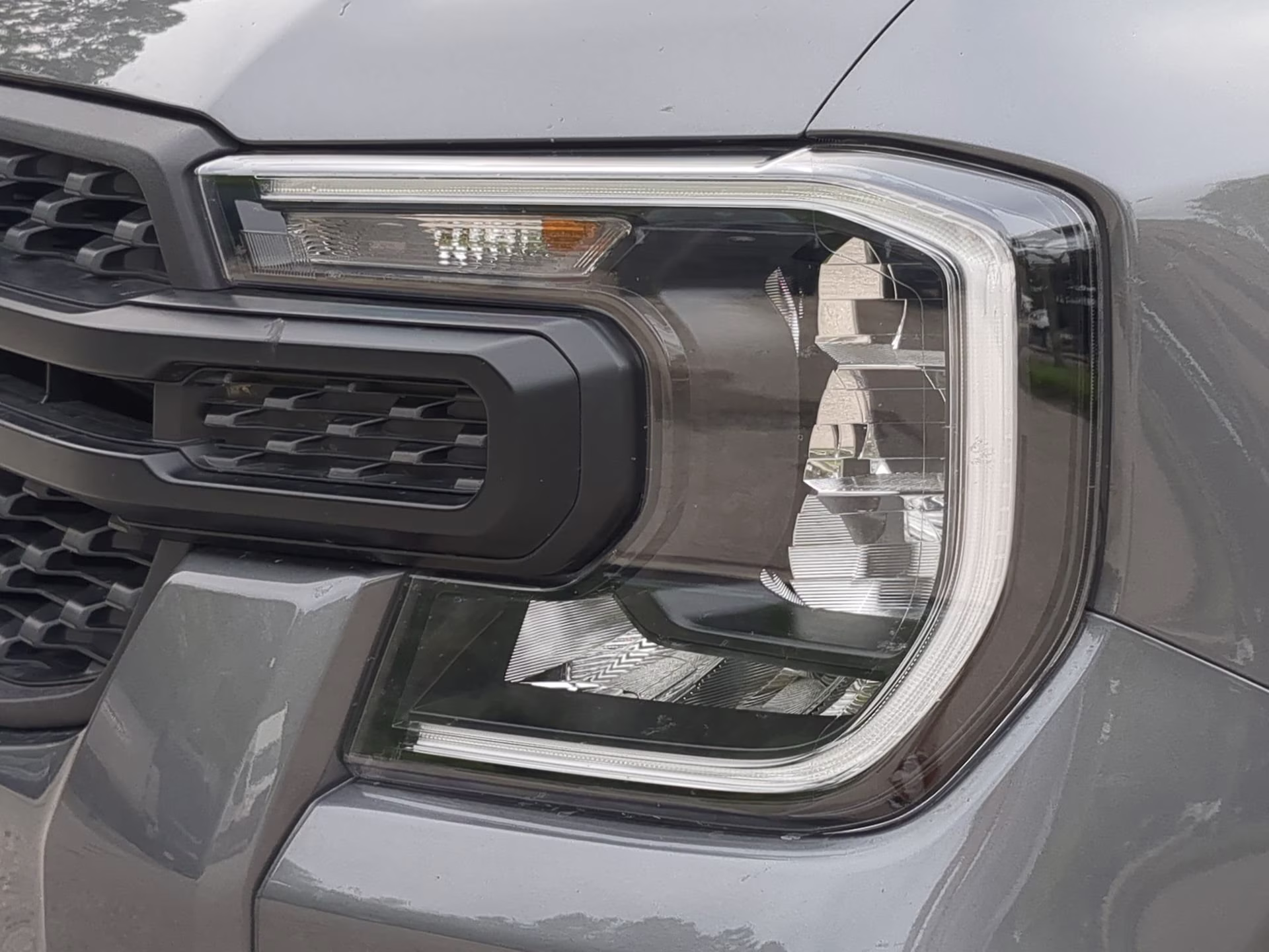2025 Carbonized Gray Metallic Ford Ranger XL Crew Cab Pickup 4X4 Truck