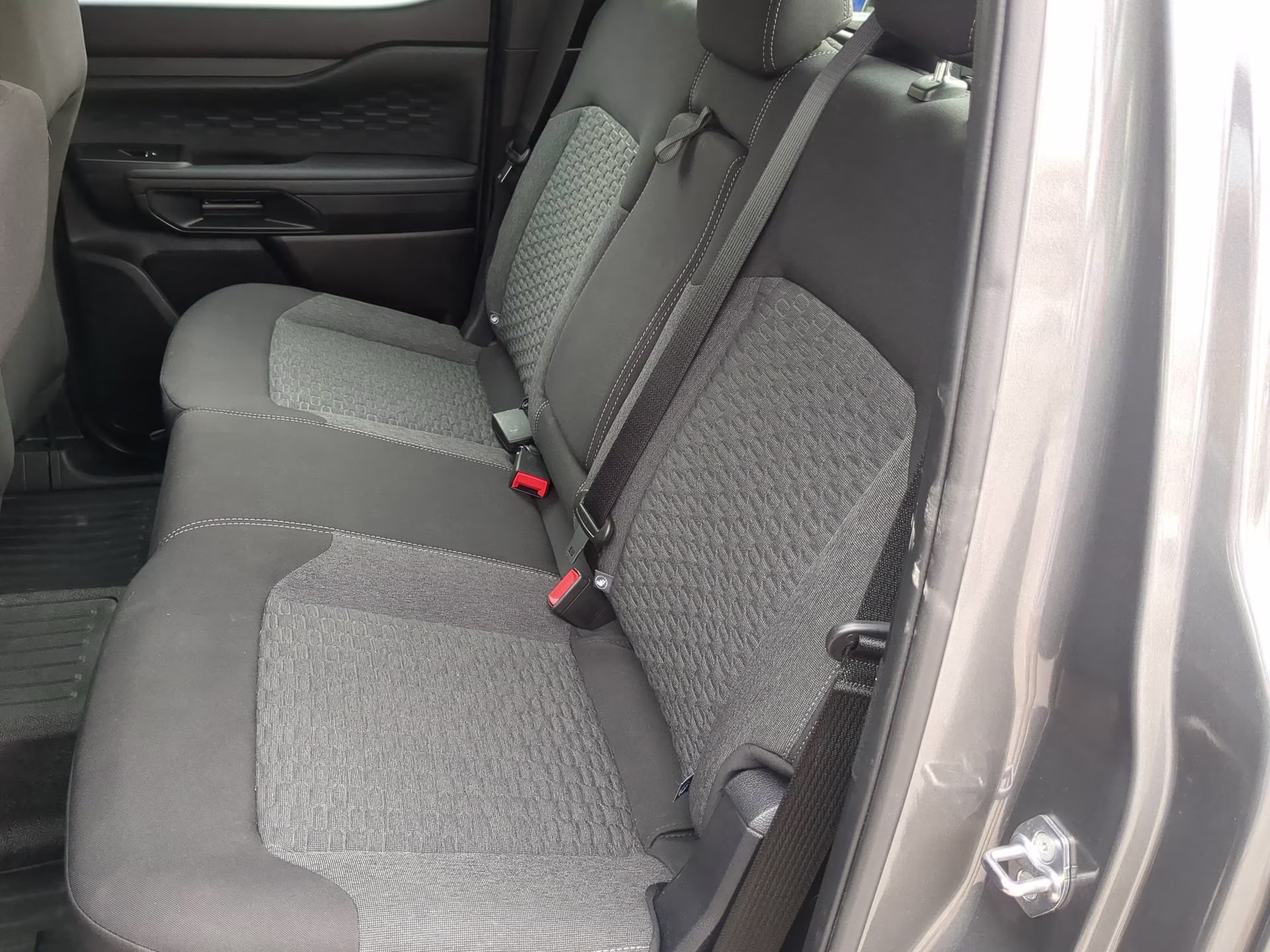 2025 Carbonized Gray Metallic Ford Ranger XL Crew Cab Pickup 4X4 Truck