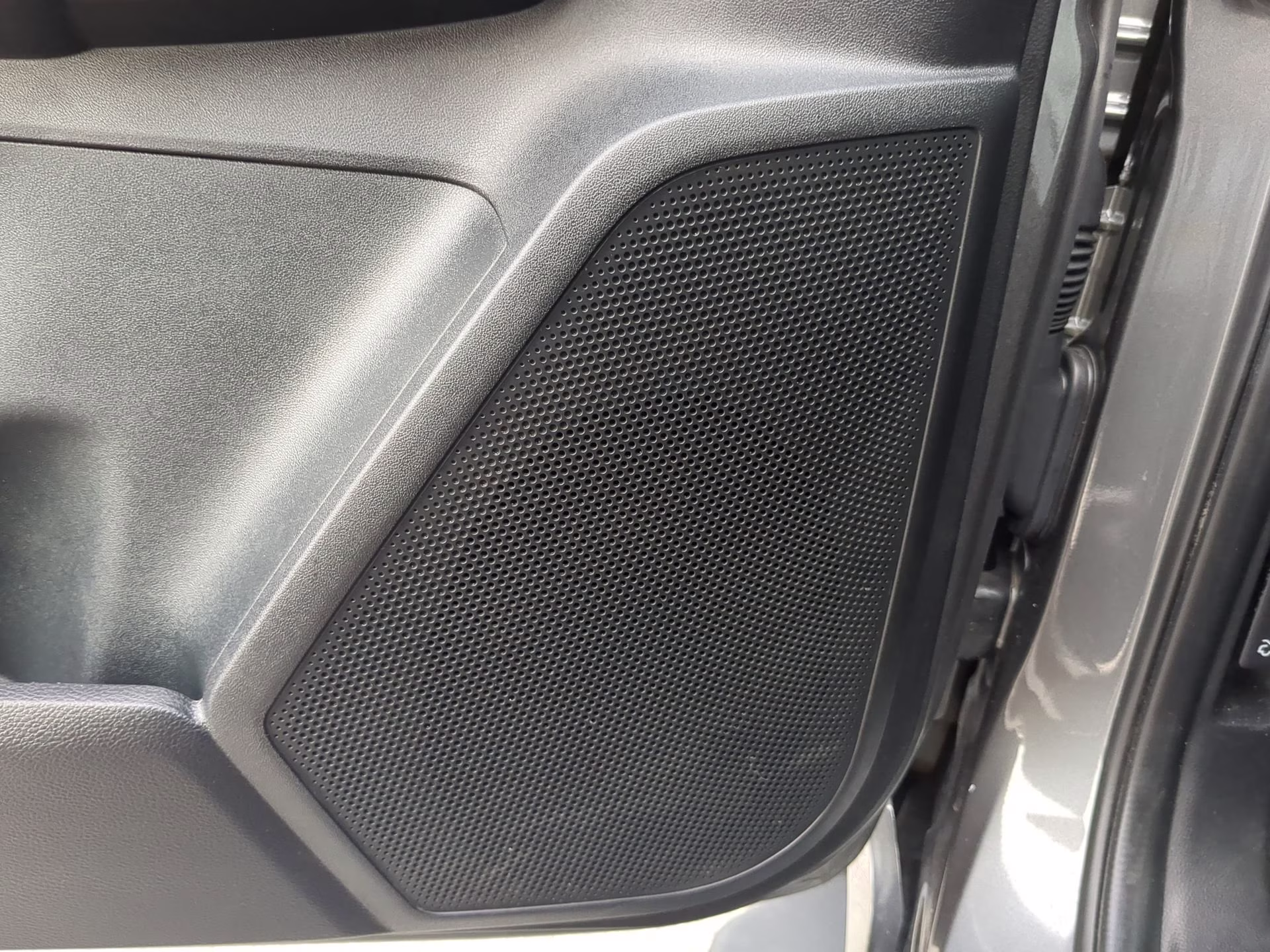 2025 Carbonized Gray Metallic Ford Ranger XL Crew Cab Pickup 4X4 Truck