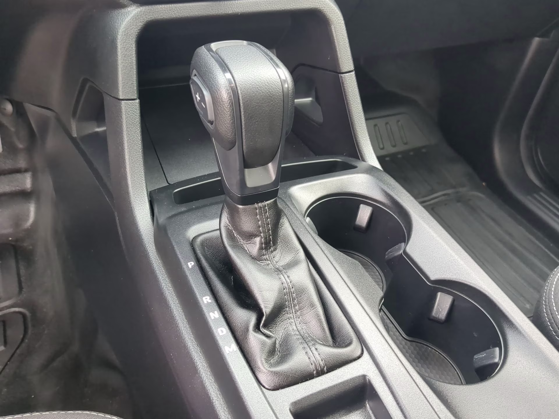 2025 Carbonized Gray Metallic Ford Ranger XL Crew Cab Pickup 4X4 Truck
