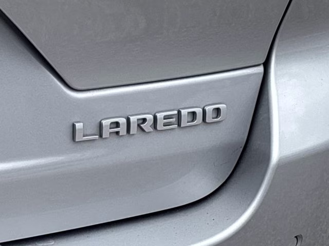 2025 Silver Zynith Jeep Grand Cherokee Laredo X RWD SUV