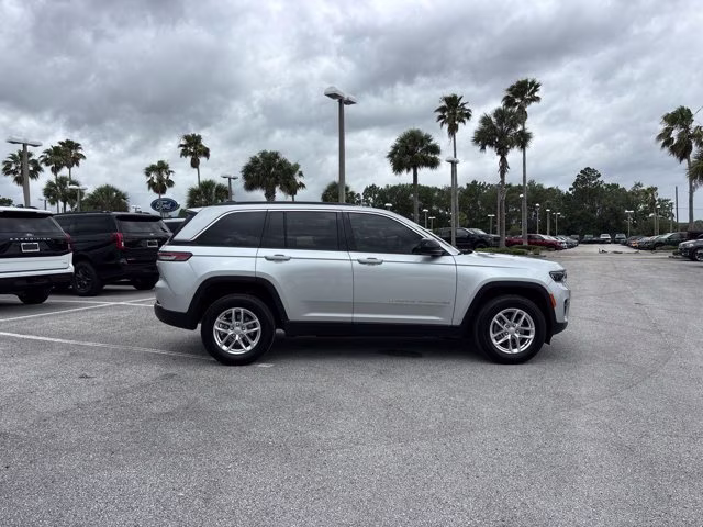 2025 Silver Zynith Jeep Grand Cherokee Laredo X RWD SUV