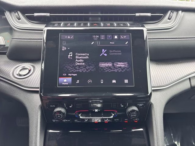 2025 Silver Zynith Jeep Grand Cherokee Laredo X RWD SUV