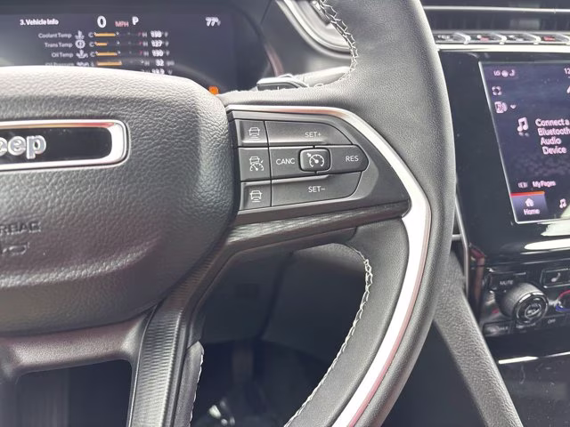 2025 Silver Zynith Jeep Grand Cherokee Laredo X RWD SUV