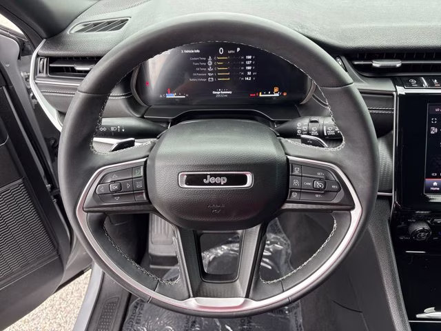 2025 Silver Zynith Jeep Grand Cherokee Laredo X RWD SUV