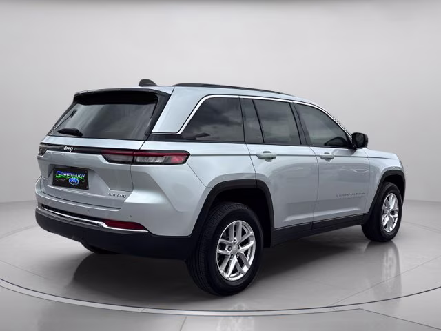 2025 Silver Zynith Jeep Grand Cherokee Laredo X RWD SUV
