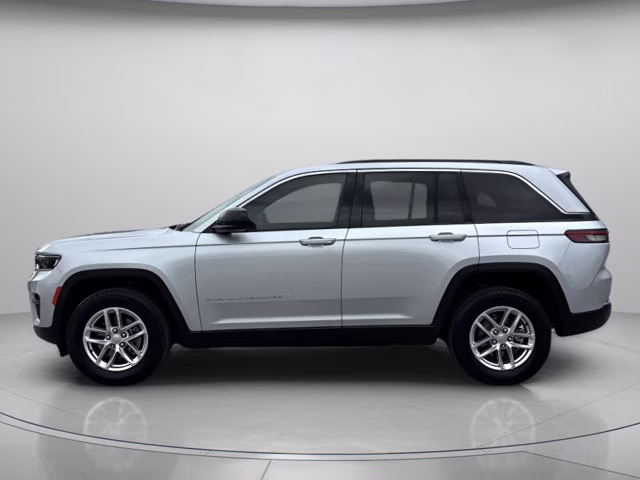 2025 Silver Zynith Jeep Grand Cherokee Laredo X RWD SUV