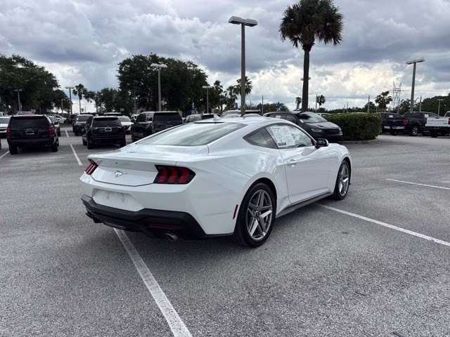 2024 Oxford White Ford Mustang EcoBoost RWD Coupe