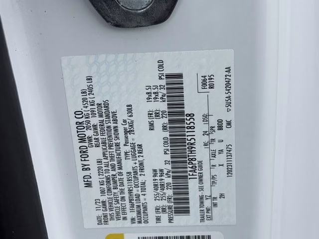 2024 Oxford White Ford Mustang EcoBoost RWD Coupe