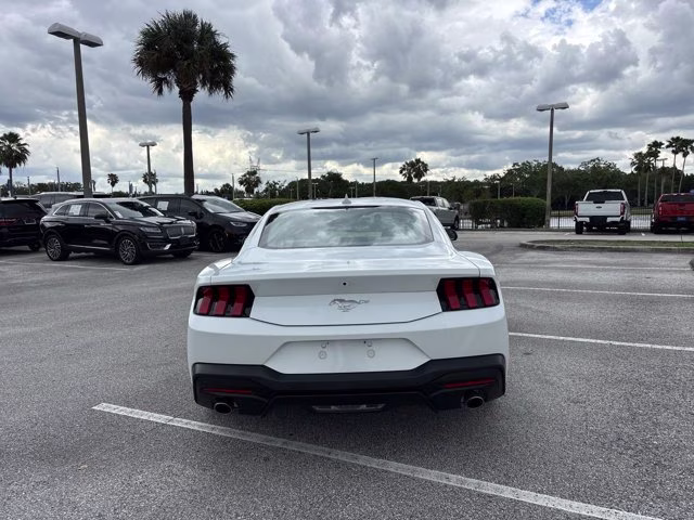 2024 Oxford White Ford Mustang EcoBoost RWD Coupe