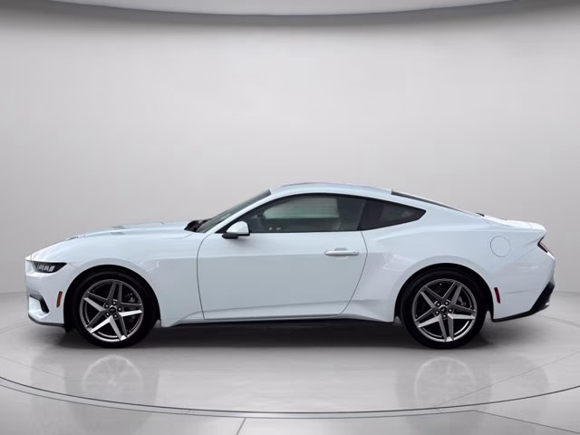 2024 Oxford White Ford Mustang EcoBoost RWD Coupe