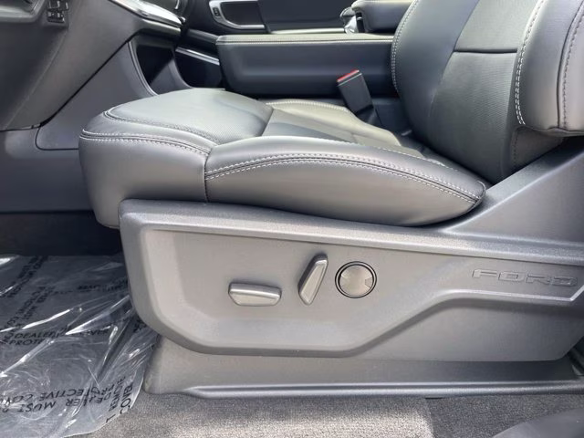 2026 Star White Metallic Tri-Coat Ford Expedition Max Platinum 4X4 SUV