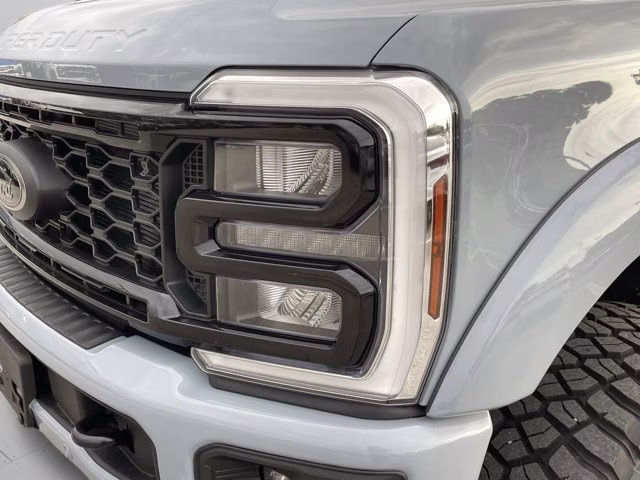 2026 Glacier Gray Metallic Tri-Coat Ford Super Duty F-250 SRW LARIAT 4X4 Truck
