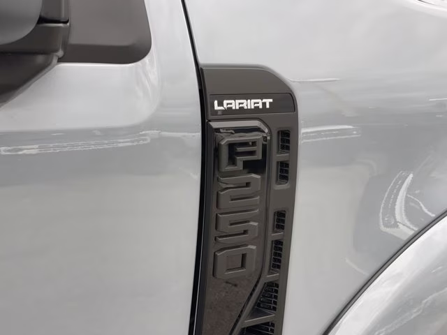 2026 Glacier Gray Metallic Tri-Coat Ford Super Duty F-250 SRW LARIAT 4X4 Truck