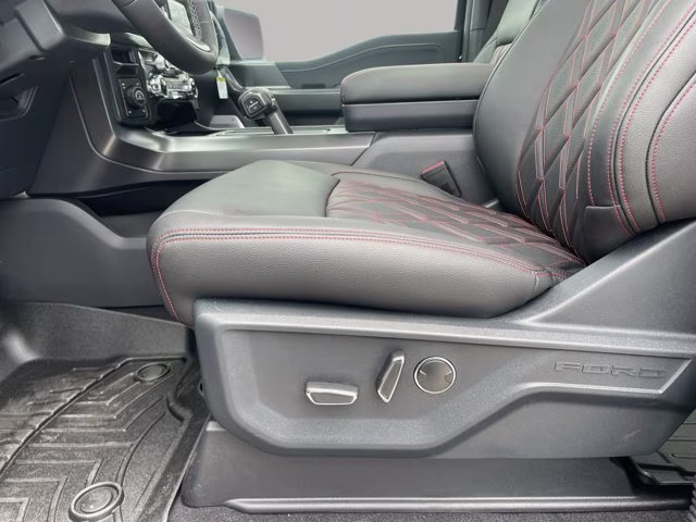 2026 Agate Black Metallic Ford F-150 LARIAT 4X4 Truck