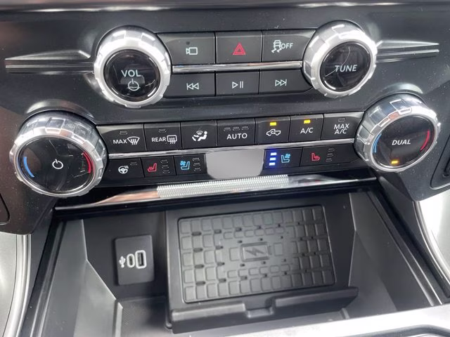 2026 Agate Black Metallic Ford F-150 LARIAT 4X4 Truck