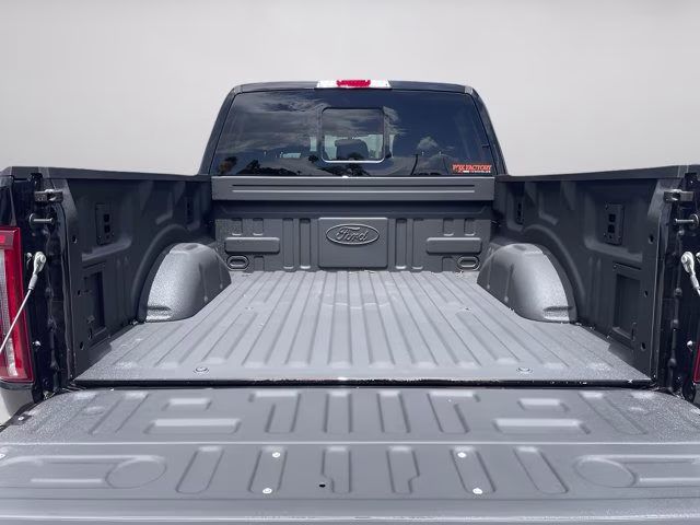 2026 Agate Black Metallic Ford F-150 LARIAT 4X4 Truck