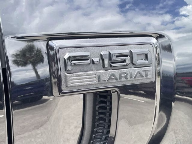 2026 Agate Black Metallic Ford F-150 LARIAT 4X4 Truck