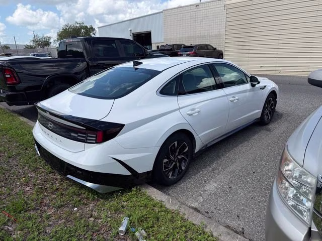2025 Serenity White Hyundai Sonata SEL FWD Sedan