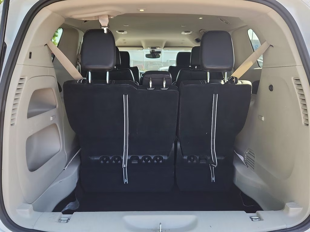 2023 Bright White Clearcoat Chrysler Pacifica Touring L FWD Van