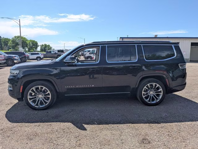 2023 Diamond Black Crystal Pearlcoat Jeep Grand Wagoneer Series II 4X4 SUV